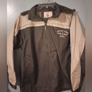 Good sports cal. Removable hood windbreaker